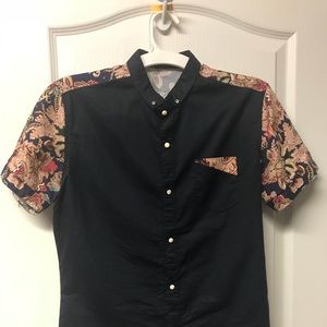 Blue Paisley Shoulder Jeweled Collar Buttons